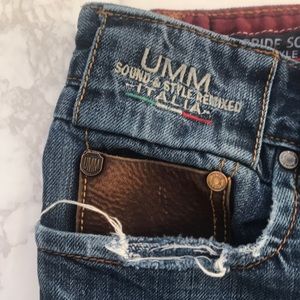 Um6 Jeans Tapered Fit Low Waist 32 